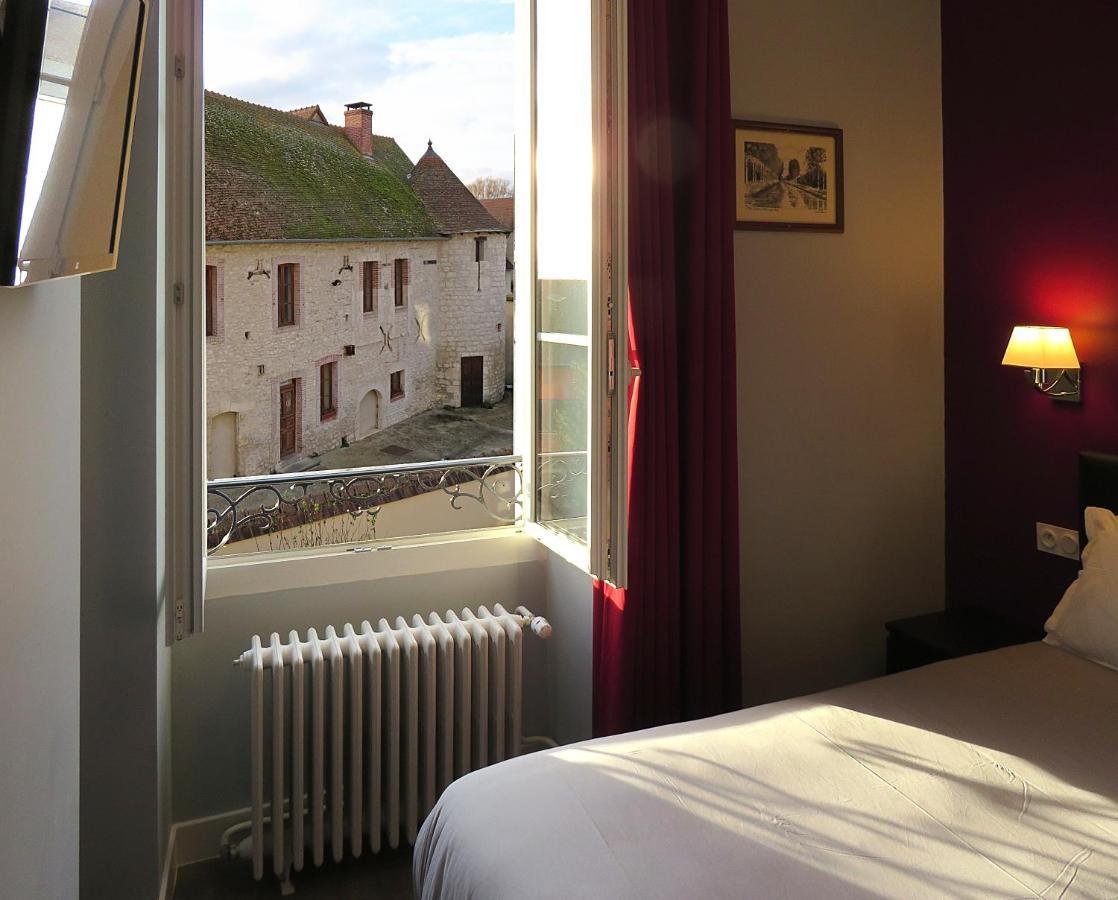 Hotel Le Dormeux Mehun-sur-Yevre 외부 사진