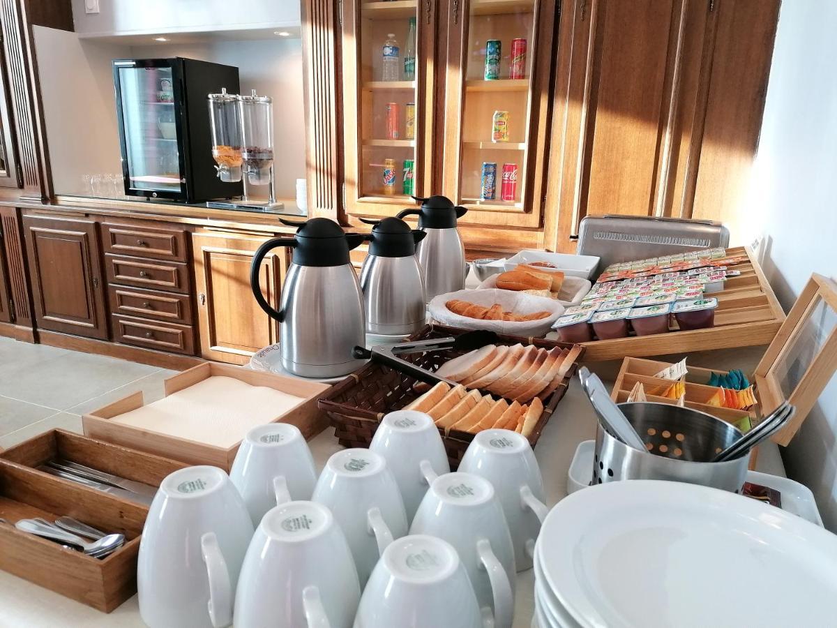 Hotel Le Dormeux Mehun-sur-Yevre 외부 사진
