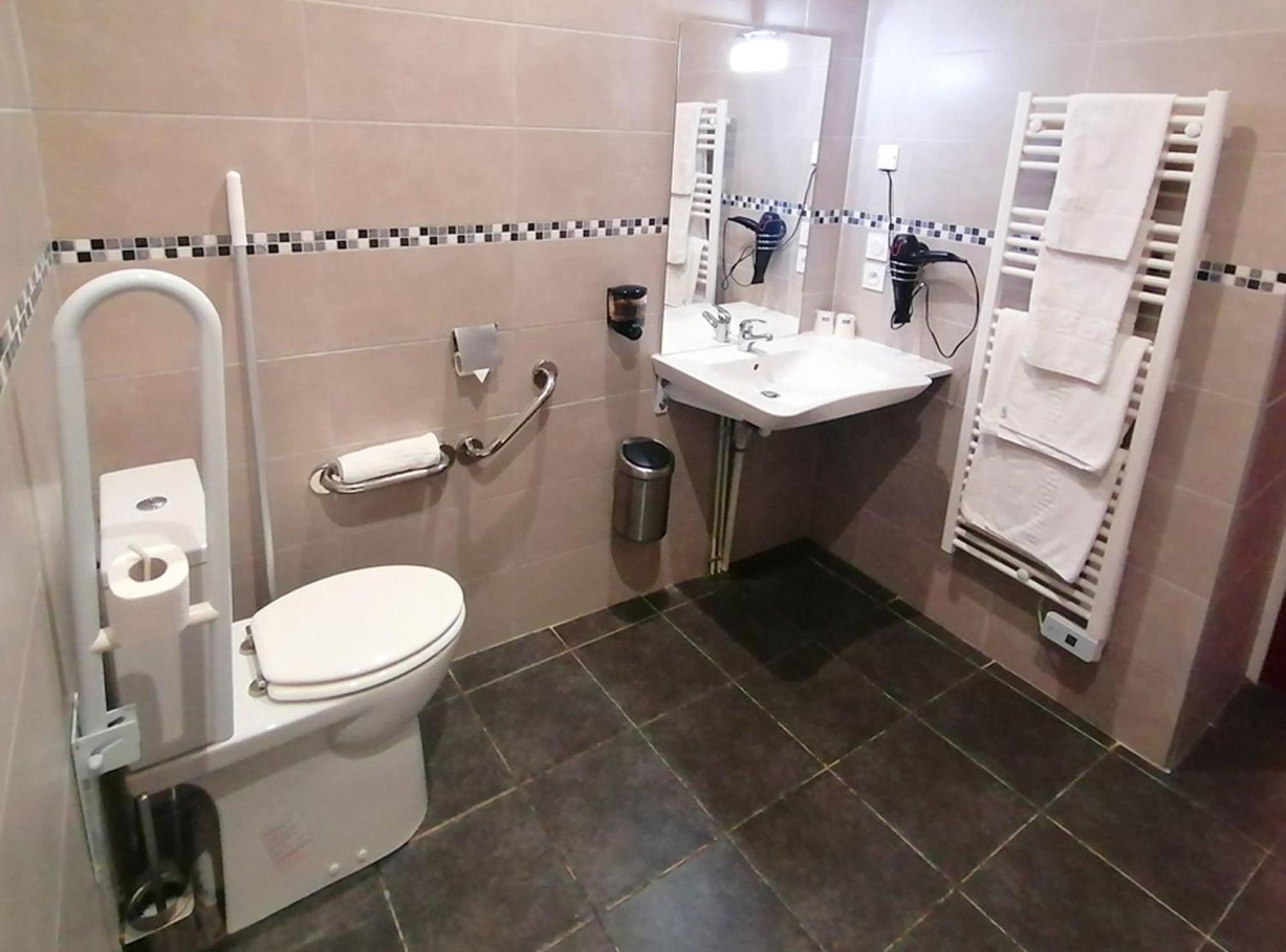 Hotel Le Dormeux Mehun-sur-Yevre 외부 사진