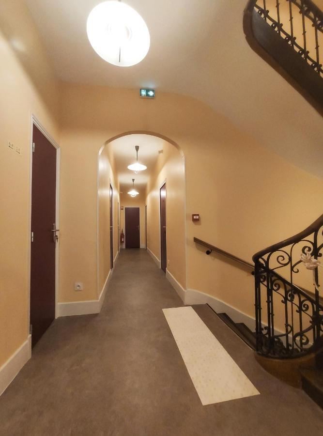 Hotel Le Dormeux Mehun-sur-Yevre 외부 사진
